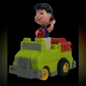 Vintage 1989 Peanuts Gang Pop Mobiles United Features Syndicate Lucy Van Pelt